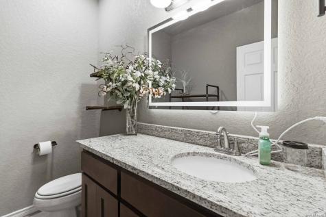 2194 S Ranch Road 187 Sabinal TX 78881