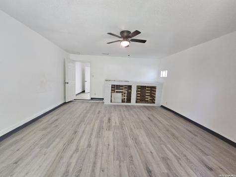 5049 Blue Bonnet Seguin TX 78155