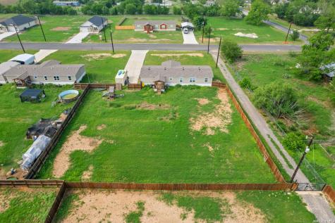 12606 Toro Drive Atascosa TX 78002