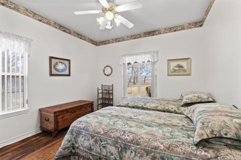 237 Emerald Fredericksburg TX 78624