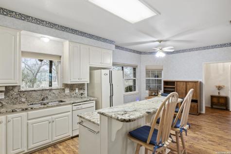 237 Emerald Fredericksburg TX 78624