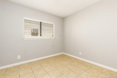 9330 Village Lance San Antonio TX 78250