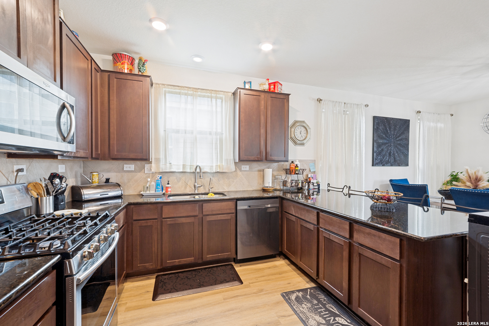6310 Hibiscus Falls San Antonio TX 78218