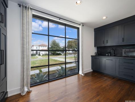 116 Canterbury Hill San Antonio TX 78209