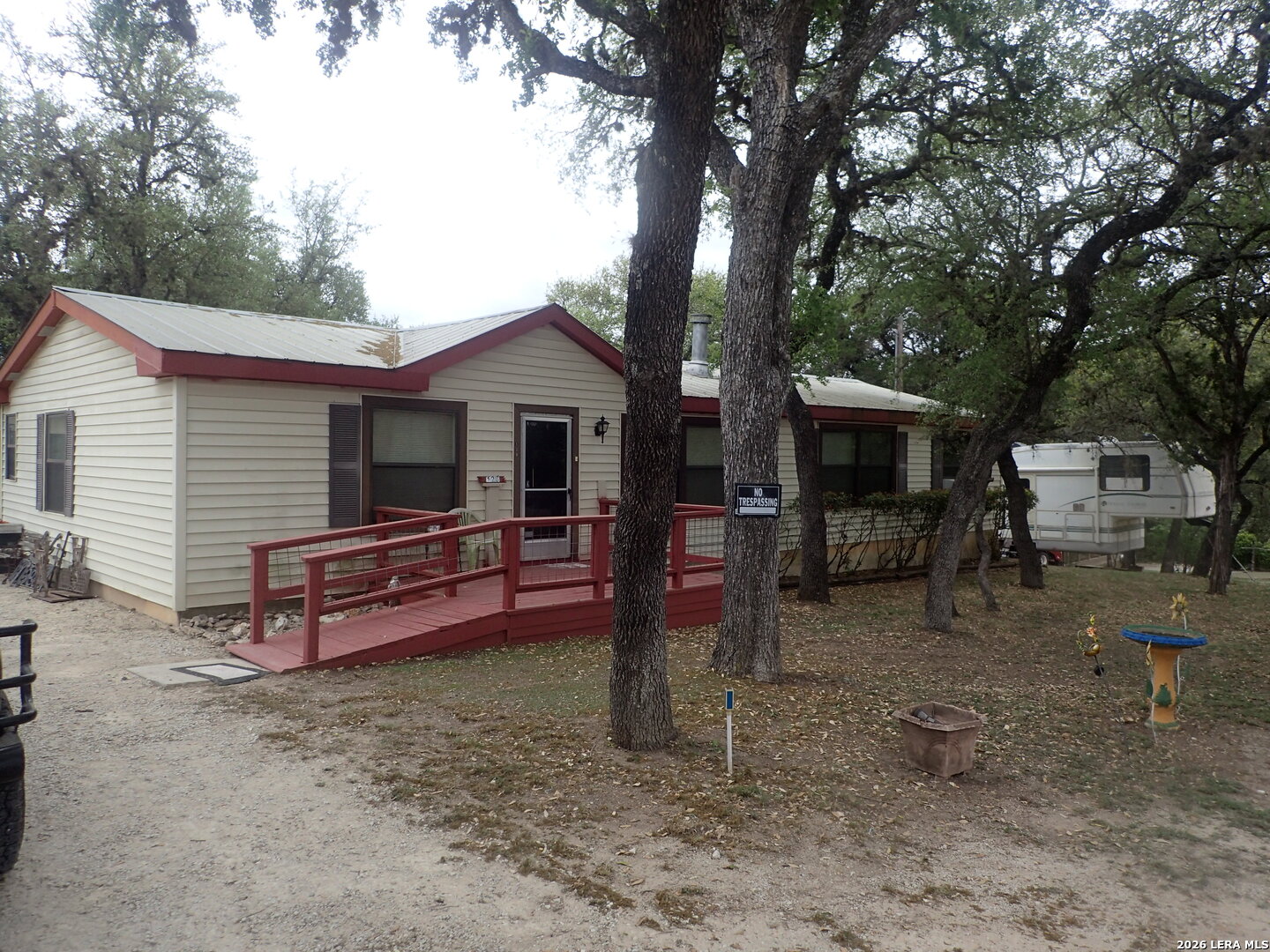 128 Dorothy Lakehills TX 78063