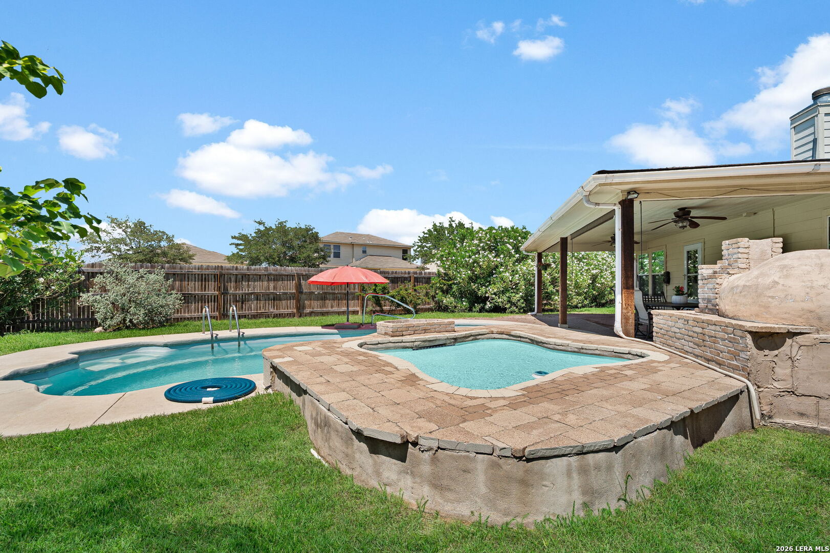 10203 Divide Mount San Antonio TX 78223