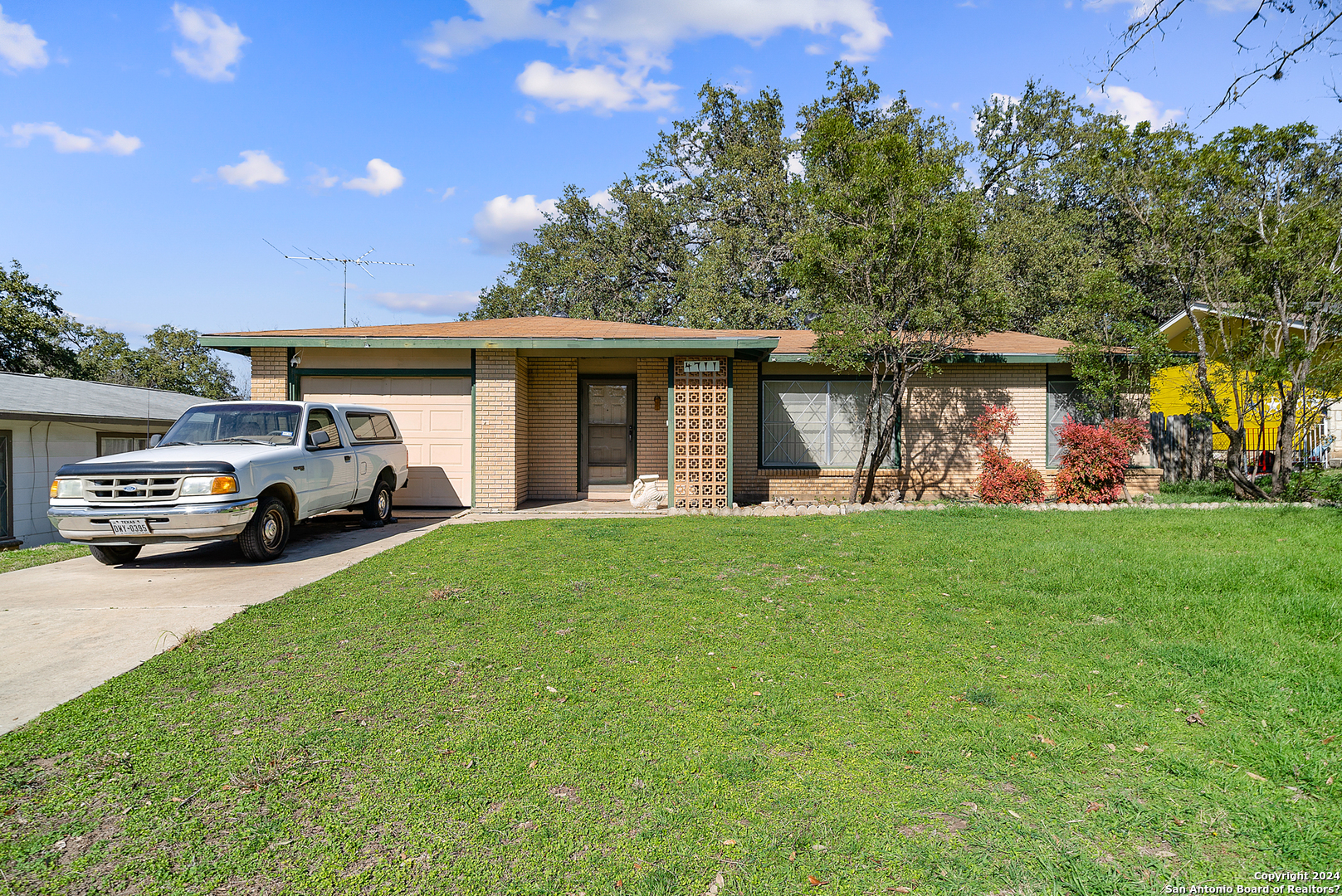 4711 Duquesne Drive San Antonio TX 78229