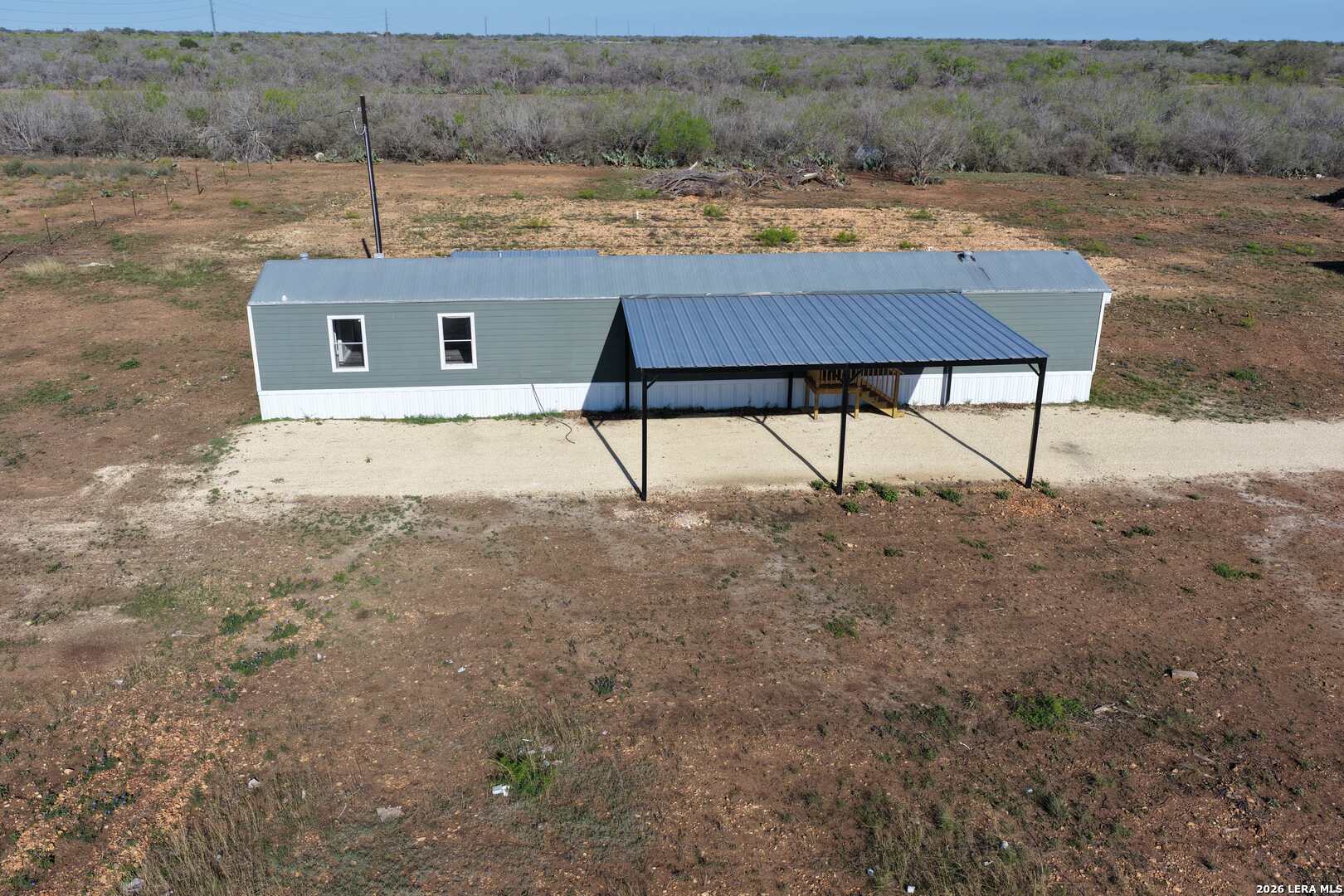 2811 County Road 467 Devine TX 78016