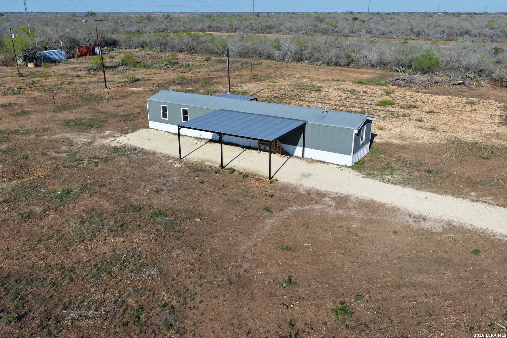 2811 County Road 467 Devine TX 78016