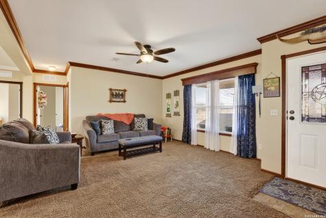 1298 County Road 425 Stockdale TX 78160