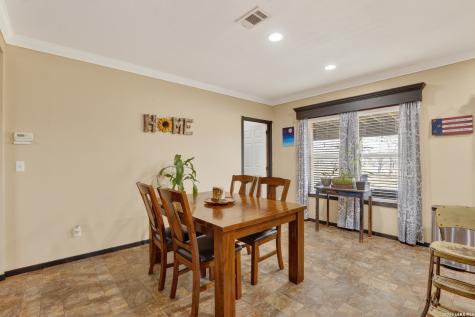 1298 County Road 425 Stockdale TX 78160