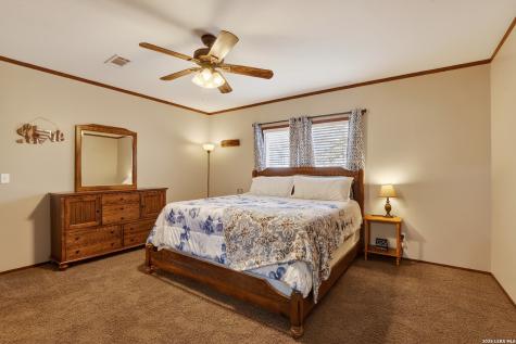 1298 County Road 425 Stockdale TX 78160