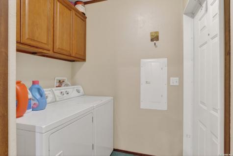 1298 County Road 425 Stockdale TX 78160