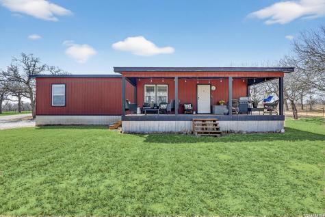 1298 County Road 425 Stockdale TX 78160