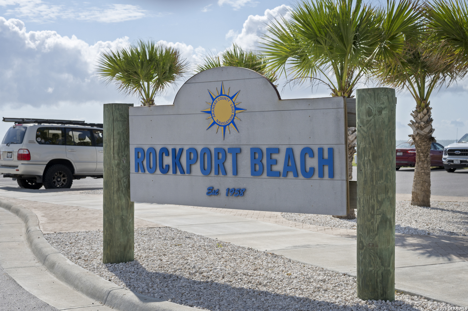 1302 E Cedar Street Rockport TX 78382