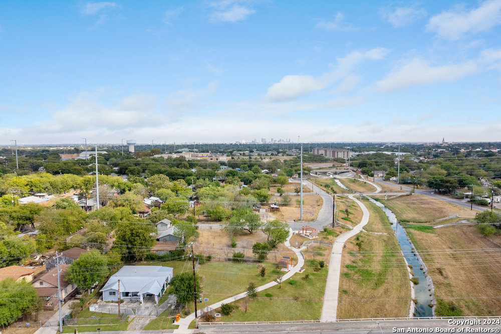 332 N San Ignacio Avenue San Antonio TX 78237
