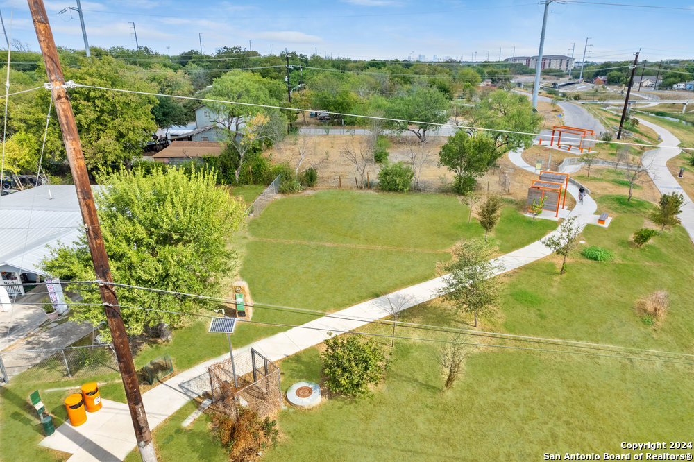 332 N San Ignacio Avenue San Antonio TX 78237