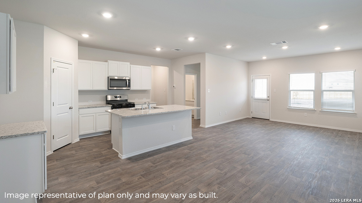 5338 Totem Bluff San Antonio TX 78238