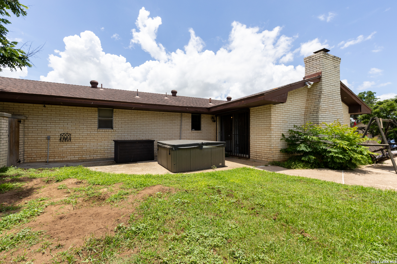 717 E. Brazos Pearsall TX 78061