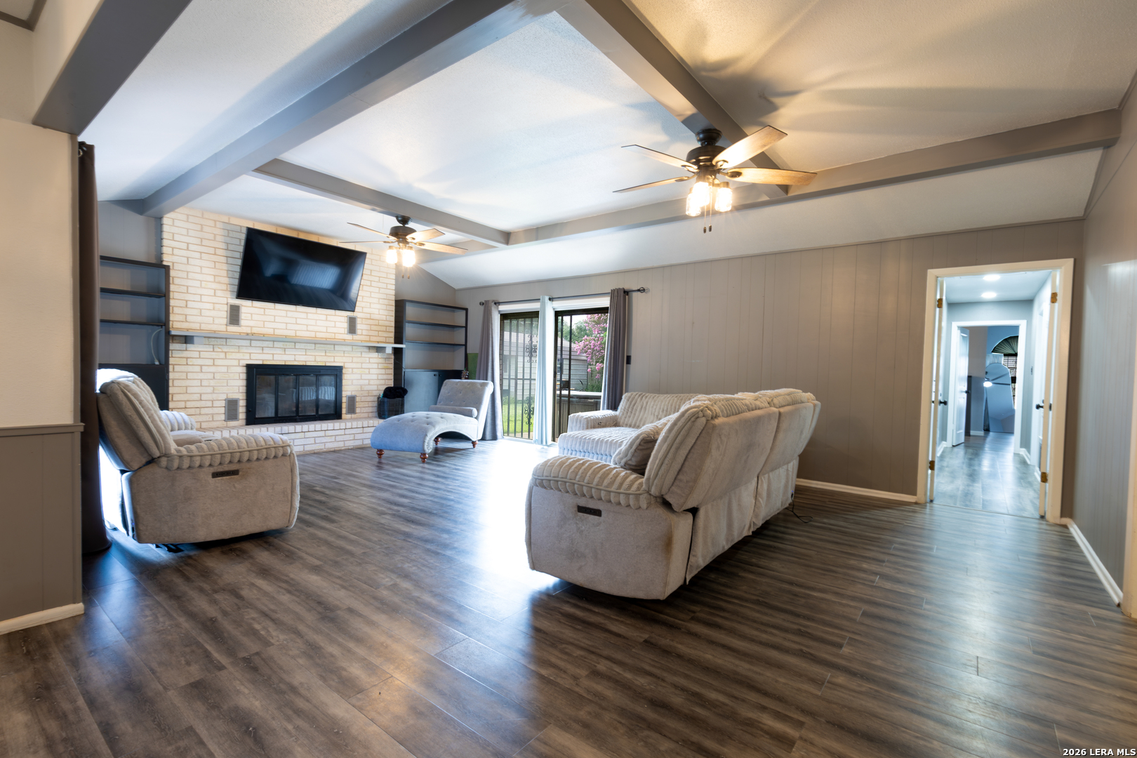 717 E. Brazos Pearsall TX 78061