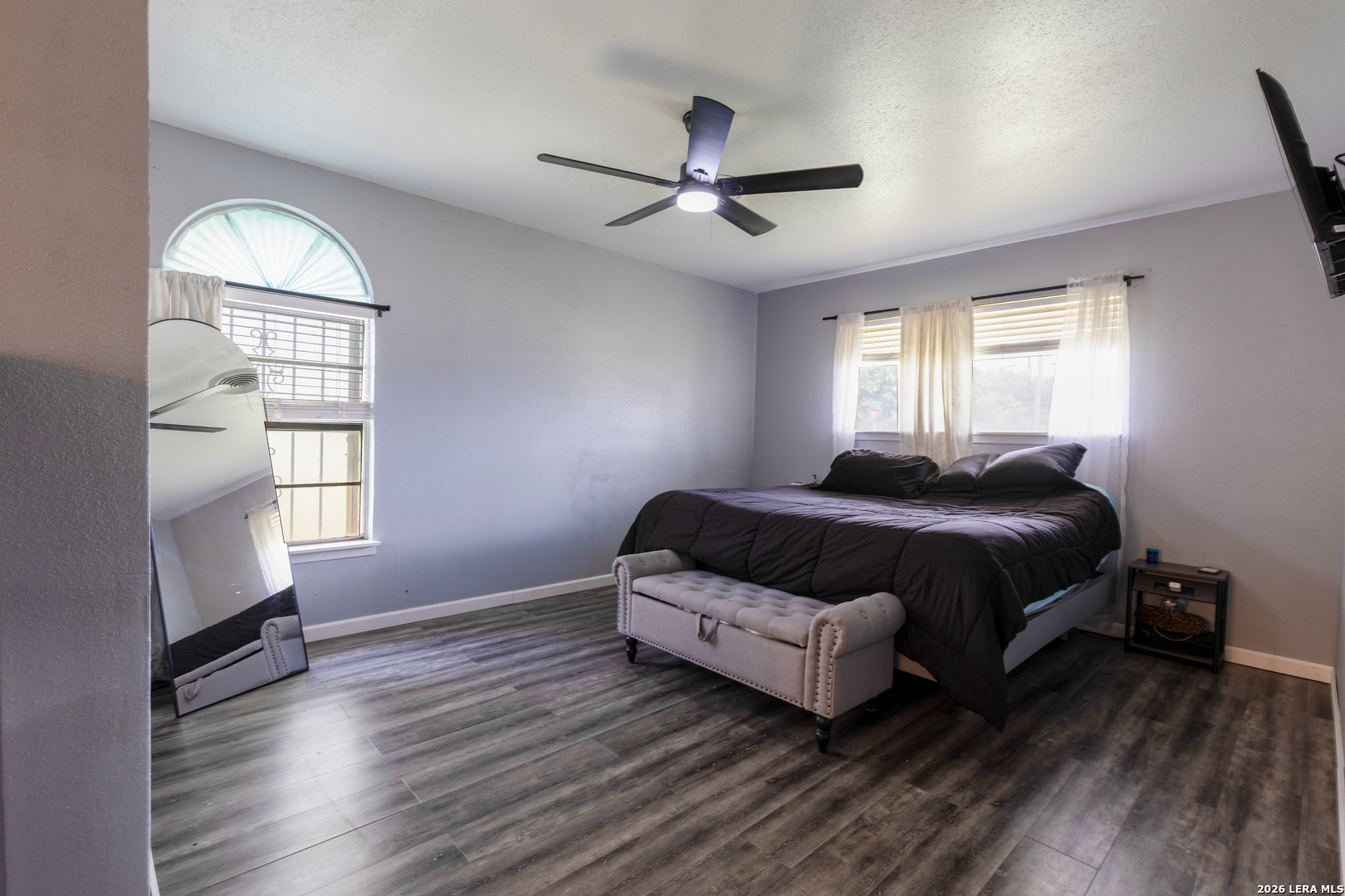 717 E. Brazos Pearsall TX 78061