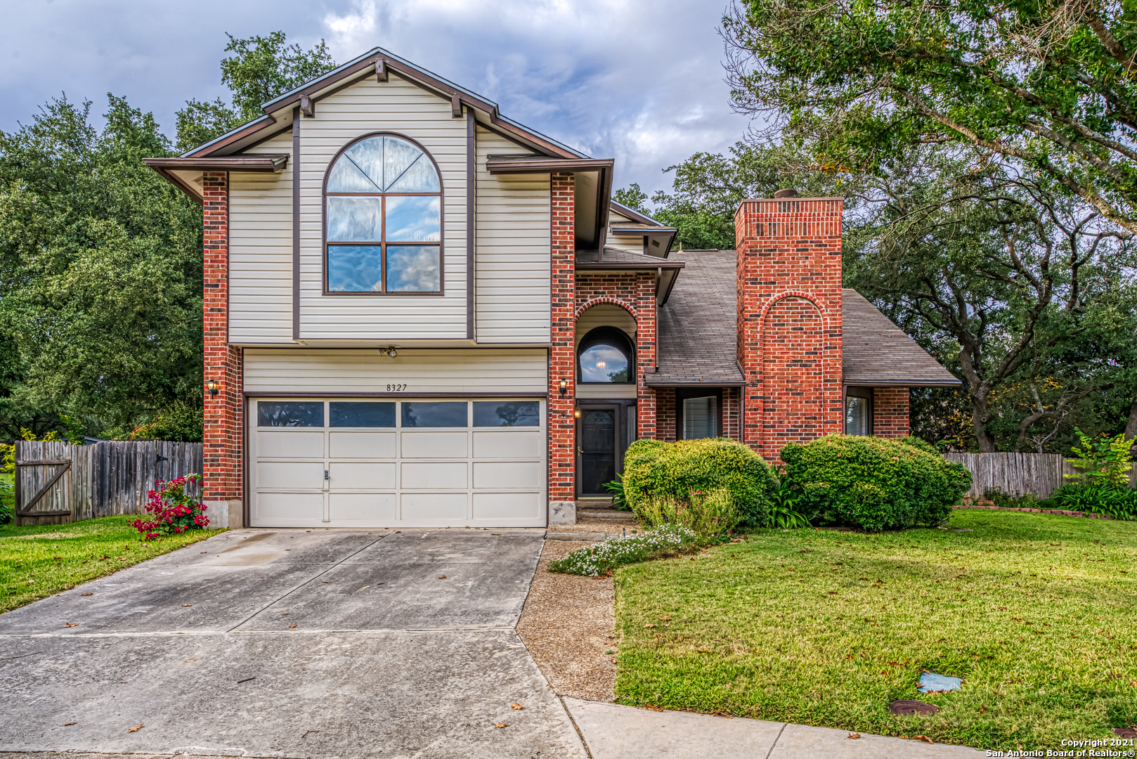 8327 Odessa Oaks San Antonio TX 78251