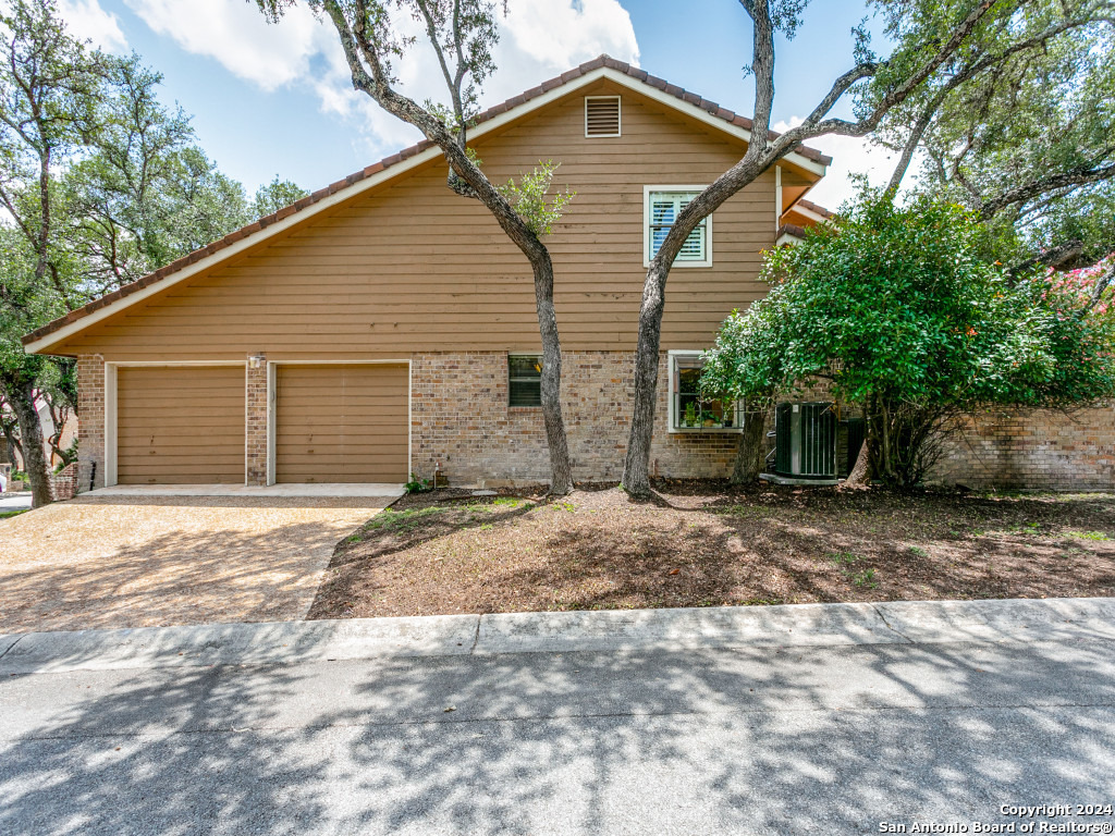 12543 Elm Manor Street San Antonio TX 78230