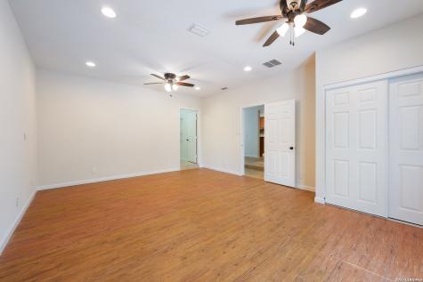 7806 Shady Hollow Lane San Antonio TX 78255