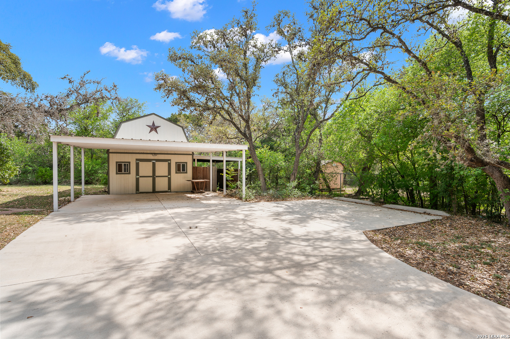 7806 Shady Hollow Lane San Antonio TX 78255