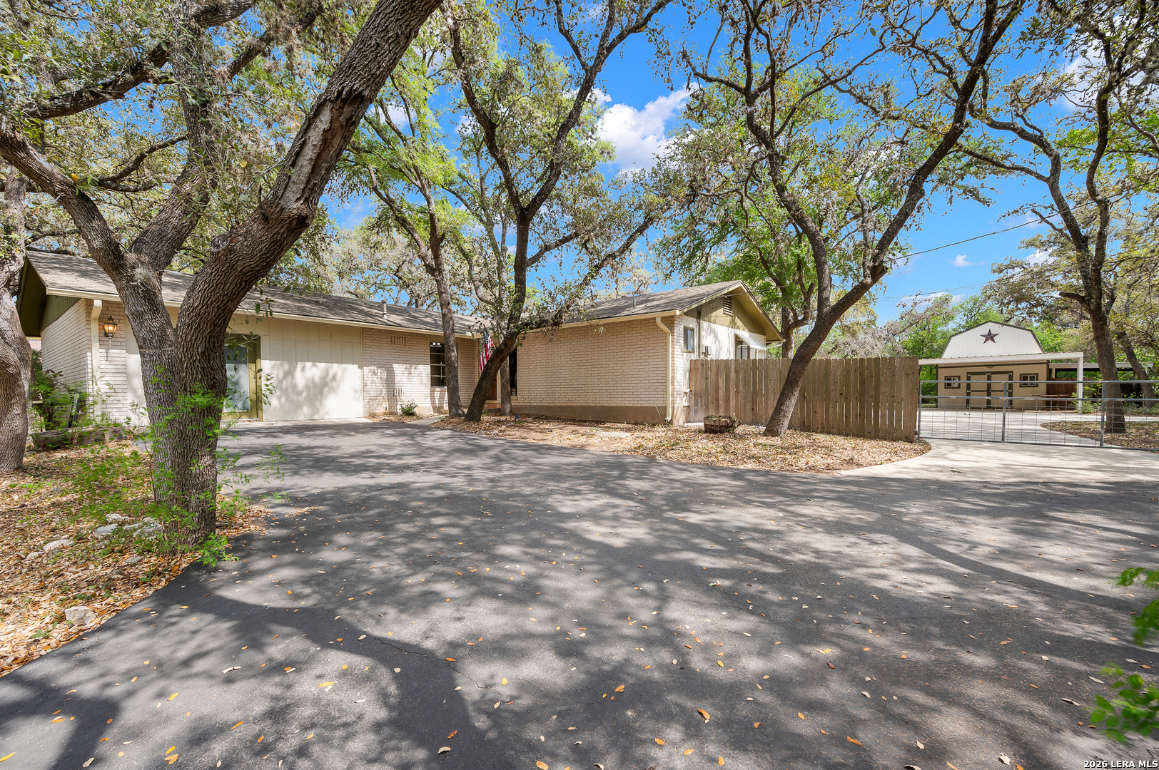 7806 Shady Hollow Lane San Antonio TX 78255