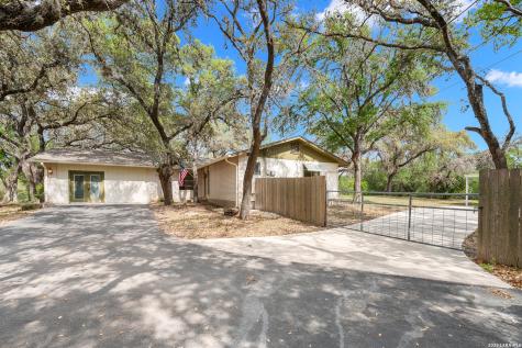 7806 Shady Hollow Lane San Antonio TX 78255