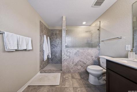 8216 Victory Cove San Antonio TX 78254