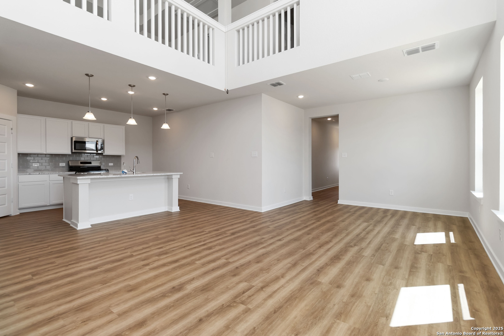 8968 Hazel Birch Elmendorf TX 78112