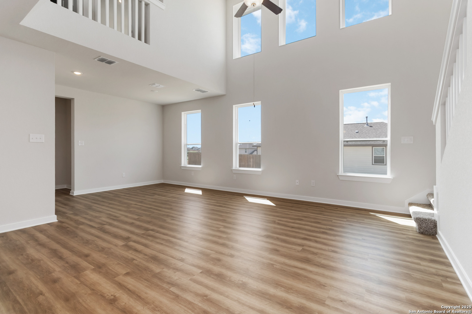 8968 Hazel Birch Elmendorf TX 78112