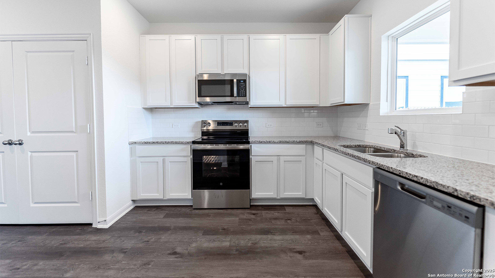 3014 Heidfeld Lane Converse TX 78109