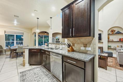 18118 Resort View San Antonio TX 78255
