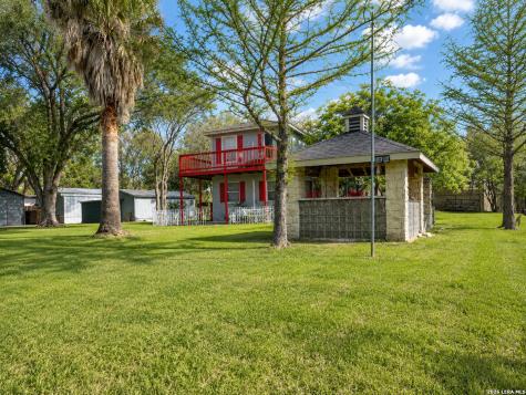 826 Lakeshore Drive S Bandera TX 78003