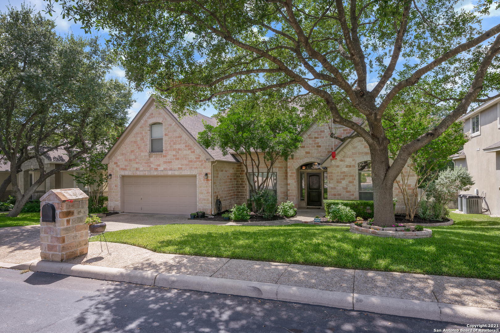 1437 Canyon Brook San Antonio TX 78248
