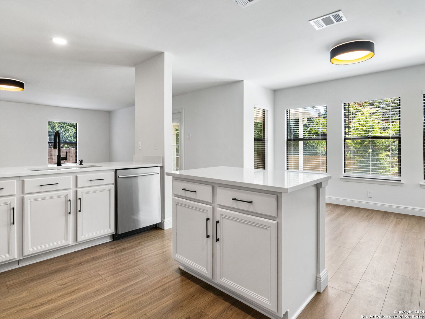 11126 Cedar Park San Antonio TX 78249