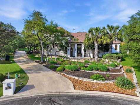 7805 Colonial Woods Boerne TX 78015