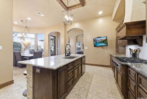 7805 Colonial Woods Boerne TX 78015