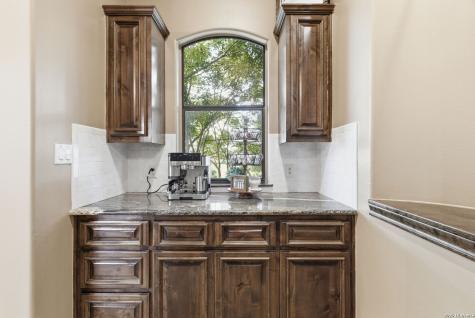 7805 Colonial Woods Boerne TX 78015