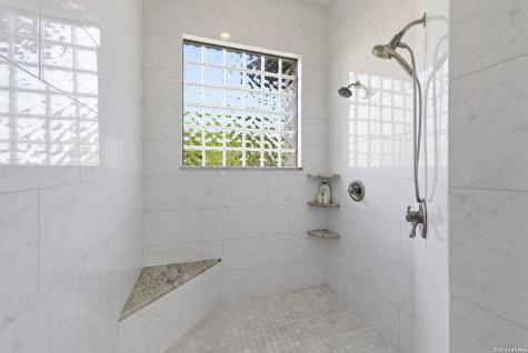 7805 Colonial Woods Boerne TX 78015