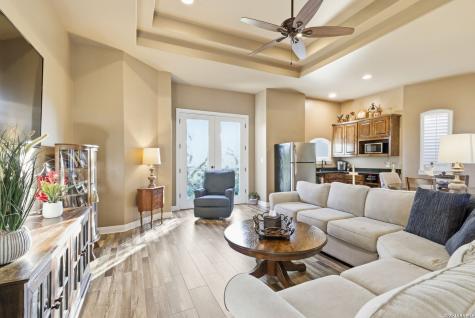 7805 Colonial Woods Boerne TX 78015