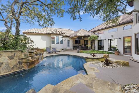7805 Colonial Woods Boerne TX 78015
