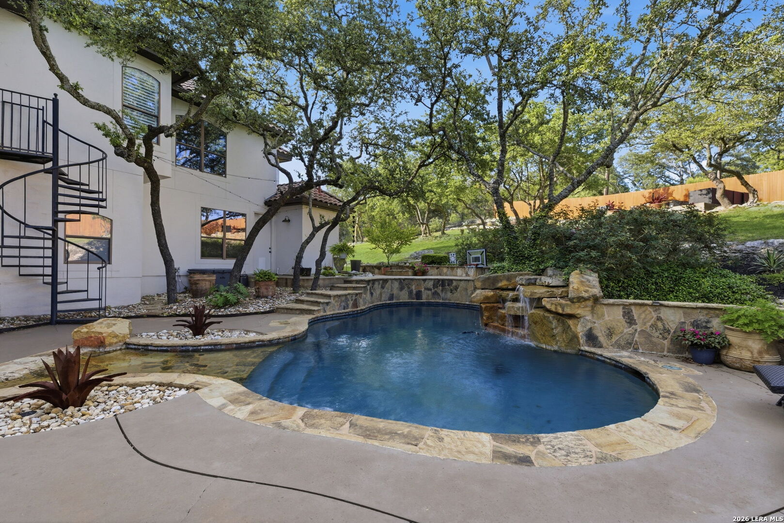 7805 Colonial Woods Boerne TX 78015