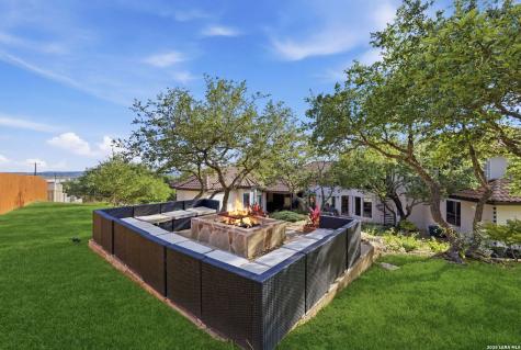7805 Colonial Woods Boerne TX 78015