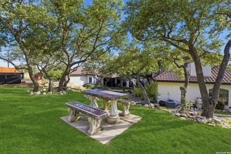 7805 Colonial Woods Boerne TX 78015