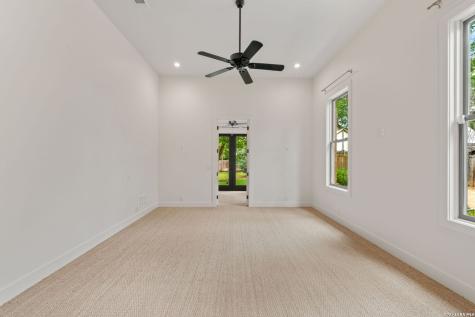 509 W Austin Street Fredericksburg TX 78624