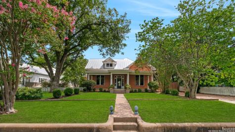 509 W Austin Street Fredericksburg TX 78624
